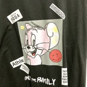 TOM and JERRY Only the Family Tshirt Featuring Jerry Instagram Womens Large